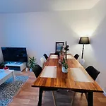 Entire Apartment With Terrace Near Montmartre